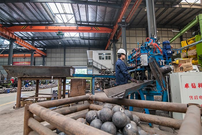 铜仁螺栓球网架公司